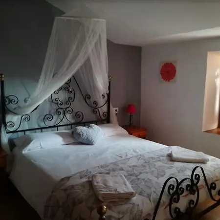 Rectoria De Montclar- Habitatge D'us Turistic -apartament